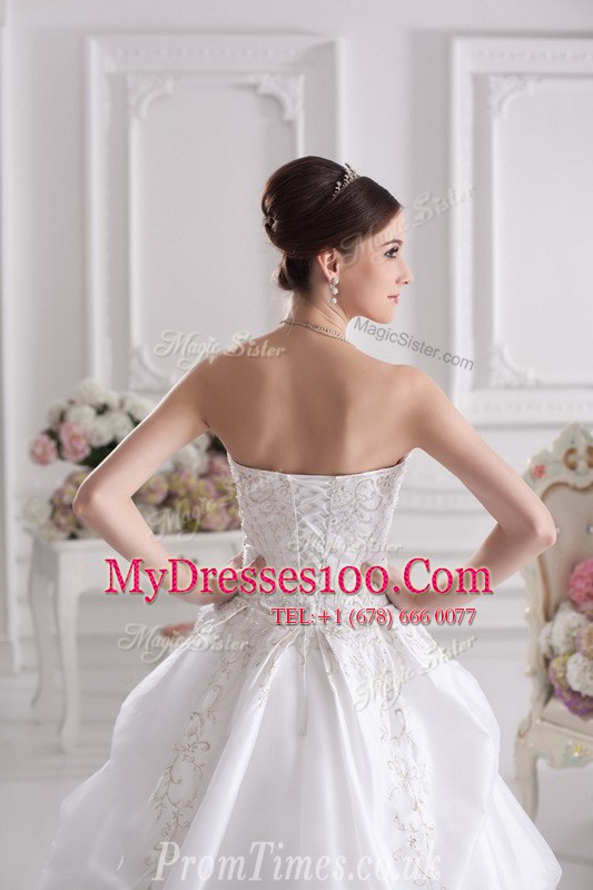 White Bridal Gown Sweetheart Sleeveless Court Train Lace Up