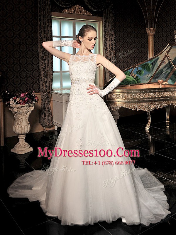 Cheap White Scalloped Neckline Lace Wedding Gown Sleeveless Zipper