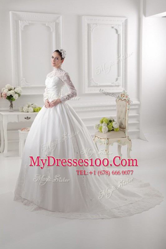 White Zipper Bridal Gown Lace Long Sleeves Sweep Train
