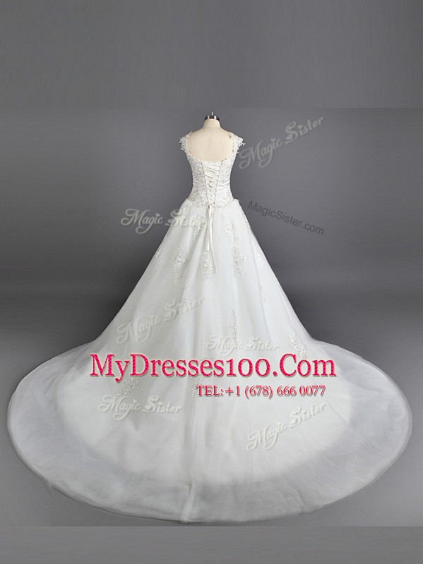 Floor Length Lace Up Wedding Dress White for Wedding Party with Lace and Appliques Court Train