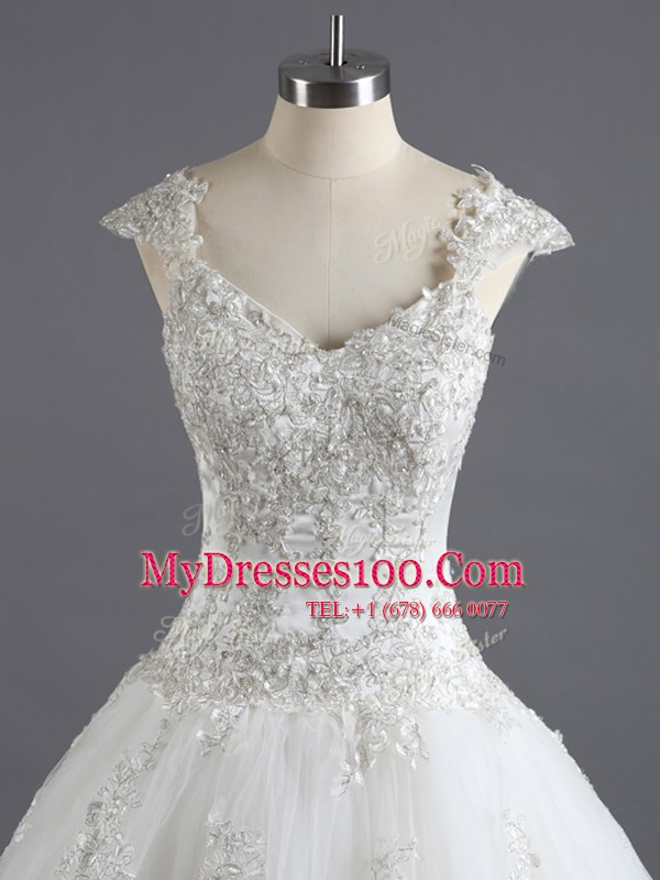 Floor Length Lace Up Wedding Dress White for Wedding Party with Lace and Appliques Court Train