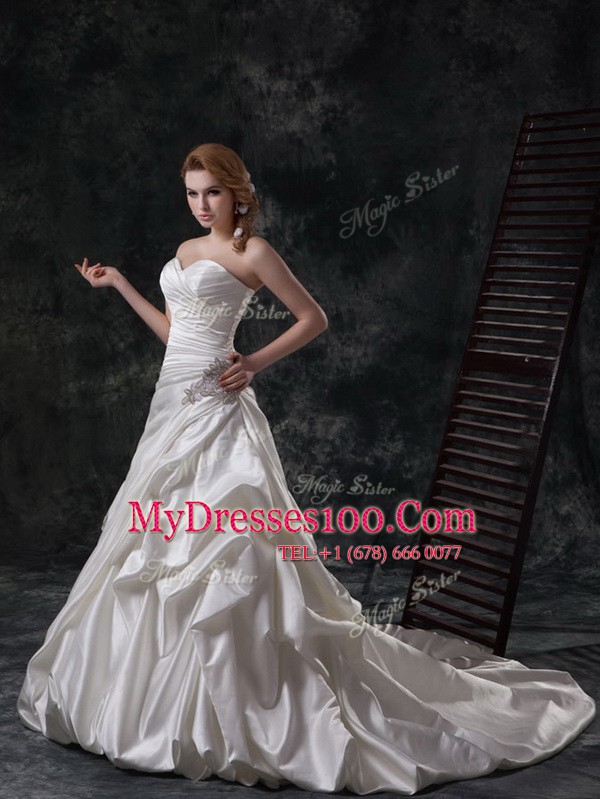 Clearance Sweetheart Sleeveless Wedding Dress Court Train Beading and Appliques and Ruching and Pick Ups White Taffeta
