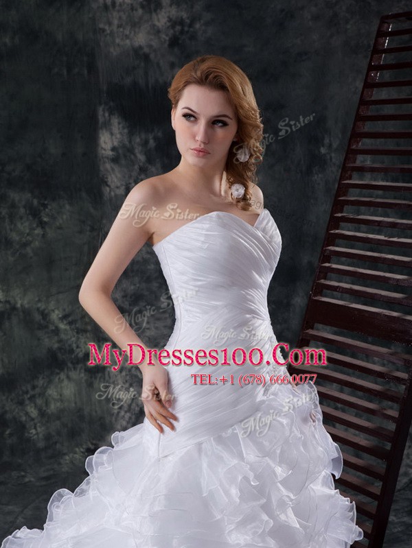 Trendy Brush Train A-line Wedding Dress White Sweetheart Organza Sleeveless With Train Lace Up