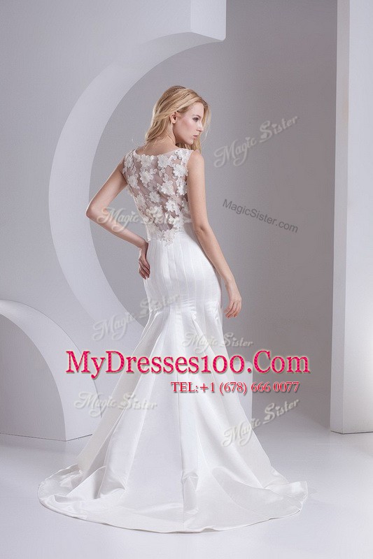 Custom Designed Sleeveless Lace Zipper Bridal Gown with White Sweep Train