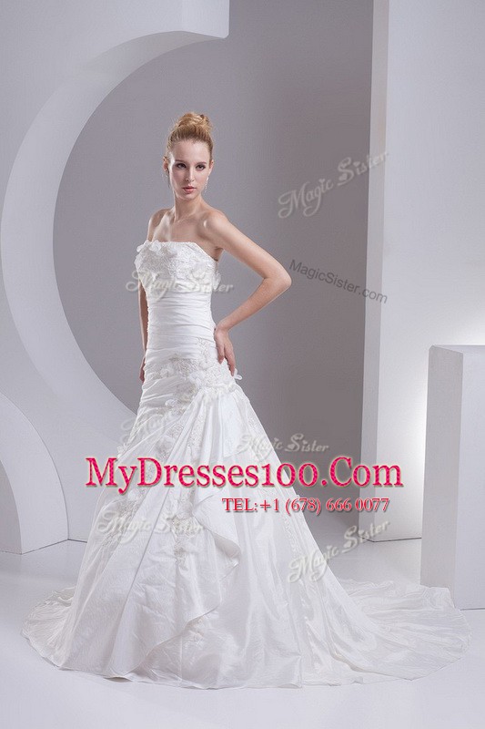Taffeta Sleeveless Wedding Gowns Brush Train and Hand Made Flower