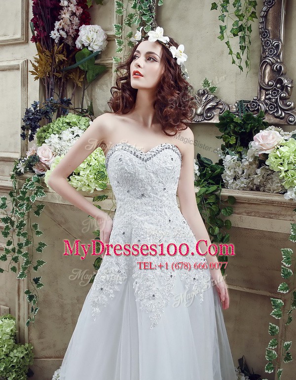 White Wedding Dress Sweetheart Sleeveless Court Train Lace Up