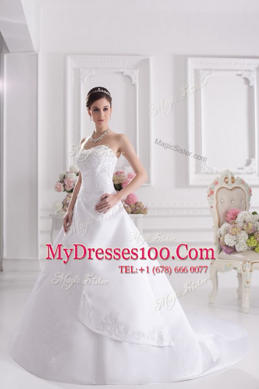 Fantastic Beading and Appliques Wedding Dresses White Zipper Sleeveless With Brush Train