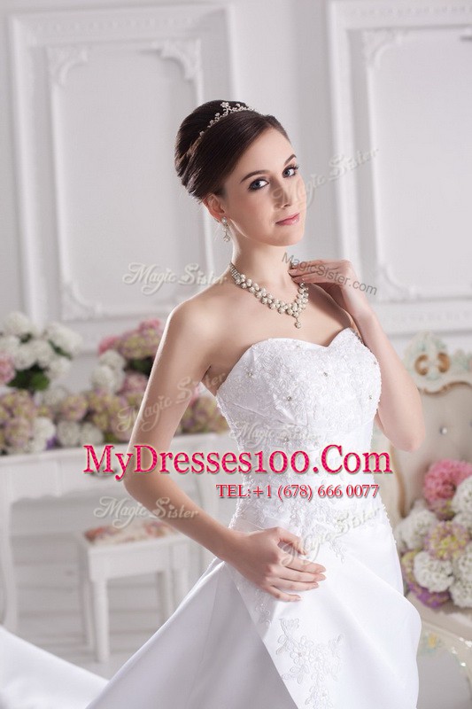 Fantastic Beading and Appliques Wedding Dresses White Zipper Sleeveless With Brush Train