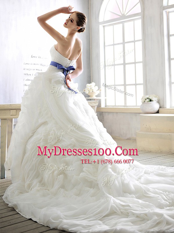 Court Train Ball Gowns Wedding Dress White Sweetheart Organza Sleeveless With Train Lace Up