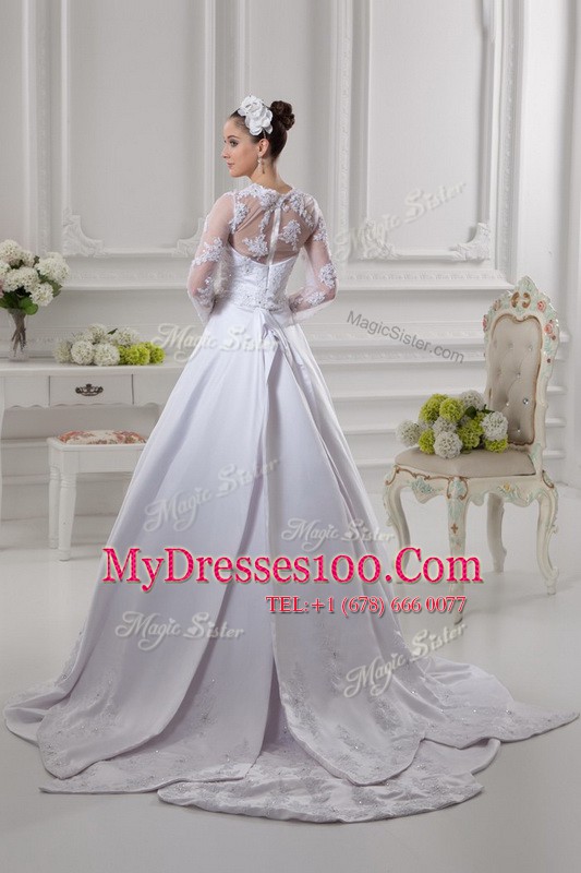 Scalloped Lace Bridal Gown White Zipper Long Sleeves Court Train