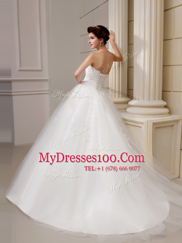 Elegant White A-line Sweetheart Sleeveless Tulle With Train Court Train Lace Up Appliques Bridal Gown