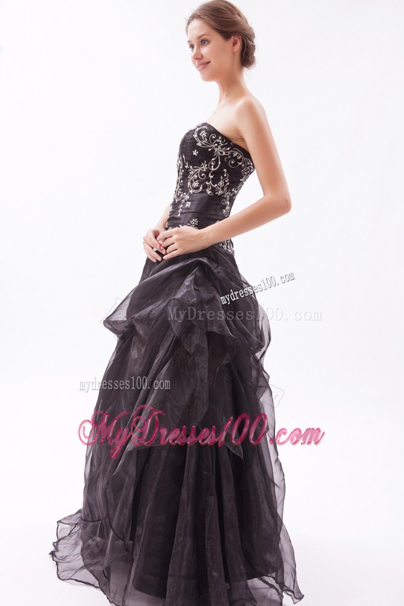 Embroidery and Organza Pick-ups Decorate Black Prom Gown