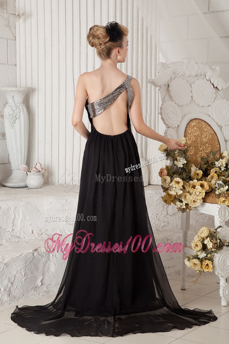 Asymmetrical Black Column Brush Train Prom Dresses