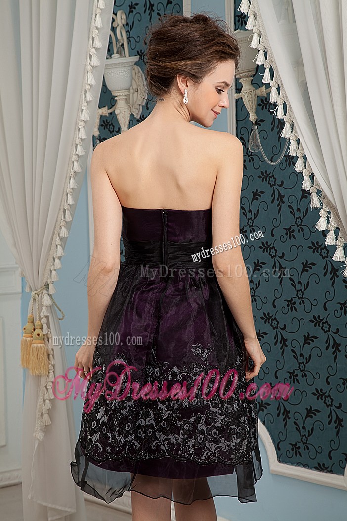 Knee-length Ruched and Appliqued Prom Dresses with Bowknot