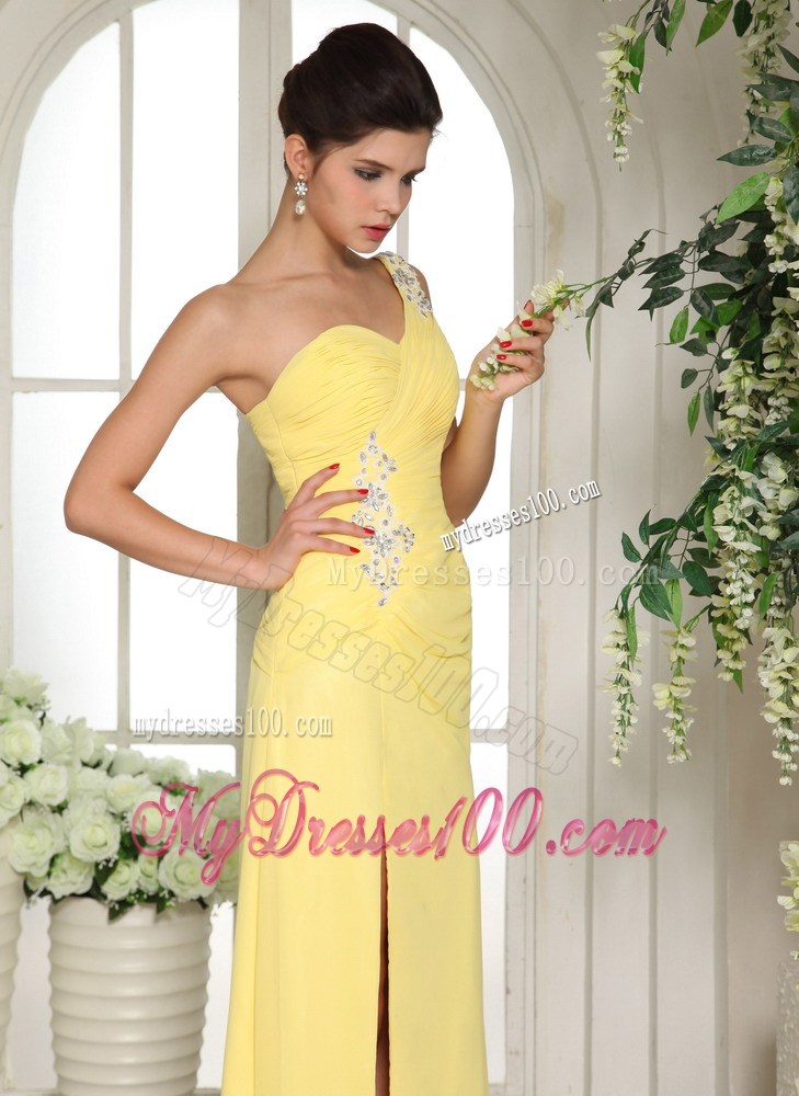 Stylish Light Yellow One Shoulder High Slit Prom Dress With Appliques