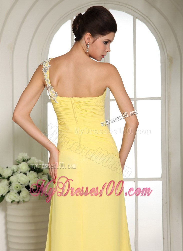 Stylish Light Yellow One Shoulder High Slit Prom Dress With Appliques