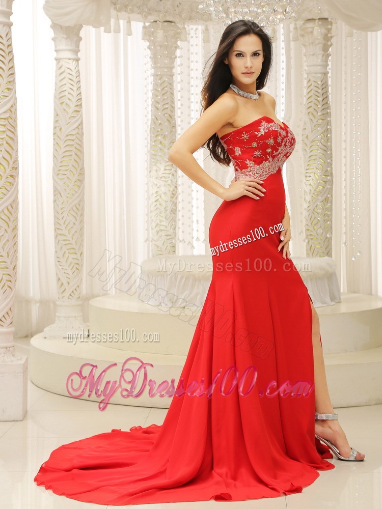 High Slit Sweetheart Appliques Decorate For Celebrity Prom Dress