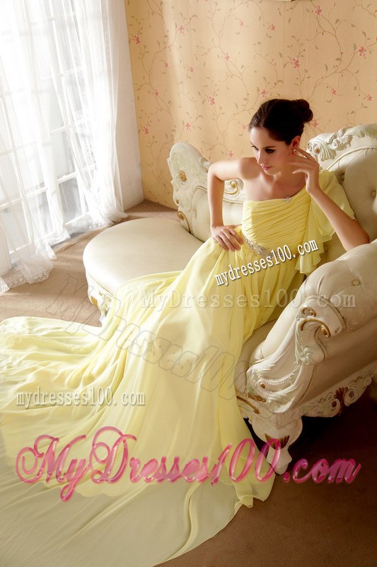 Court Yellow Column Prom Gown with Single Butterfly Sleeve