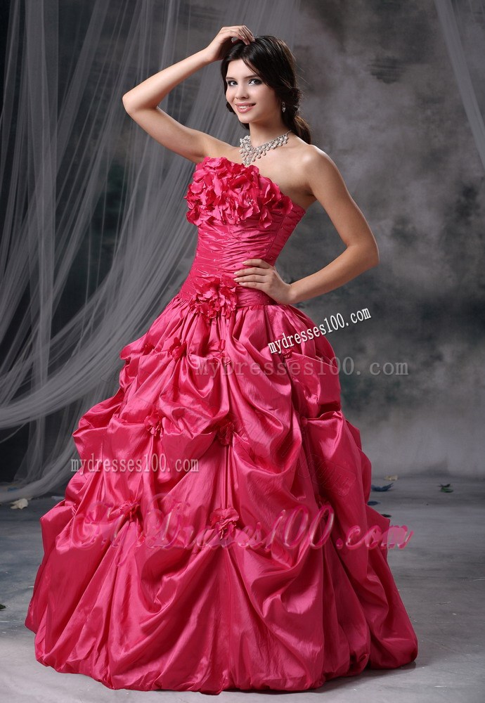 Hand Made Flowers Quinceanera Dress with Pick-ups and Flowers Neckline