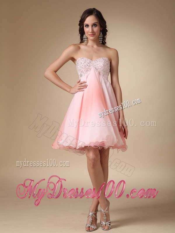 A-line Beading Sweetheart Prom Gowns in Pink with Ruffled Hemline