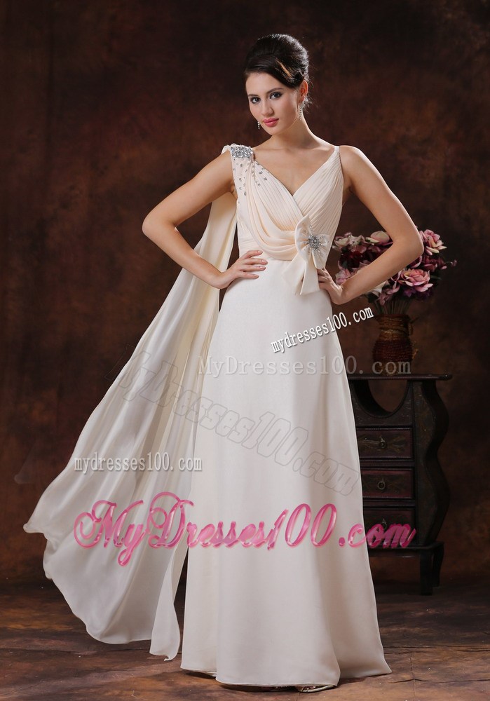Champagne V-neck Chiffon Beaded Prom Dress With Watteat Train