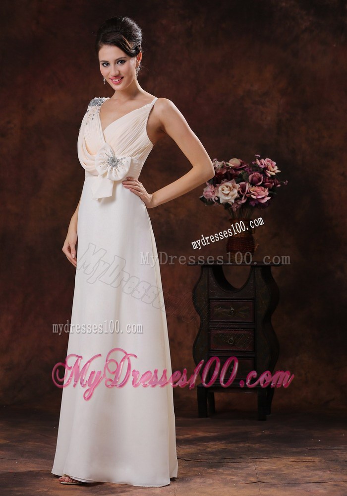 Champagne V-neck Chiffon Beaded Prom Dress With Watteat Train