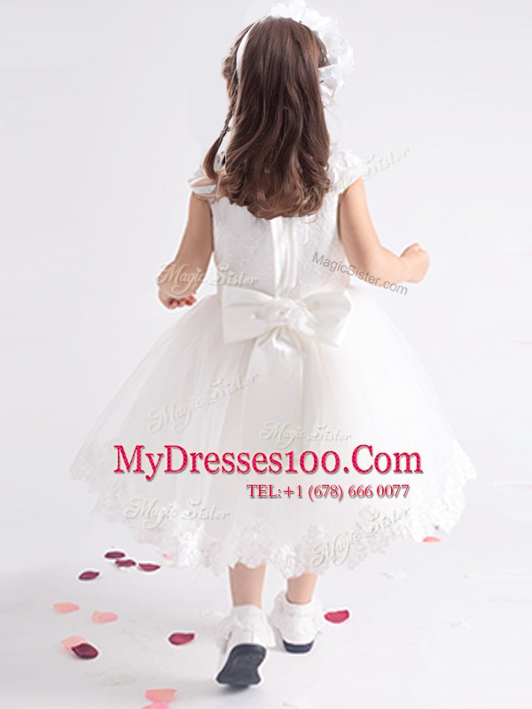 Chic Scoop White Ball Gowns Lace and Appliques and Hand Made Flower Flower Girl Dresses Zipper Tulle Cap Sleeves Tea Length