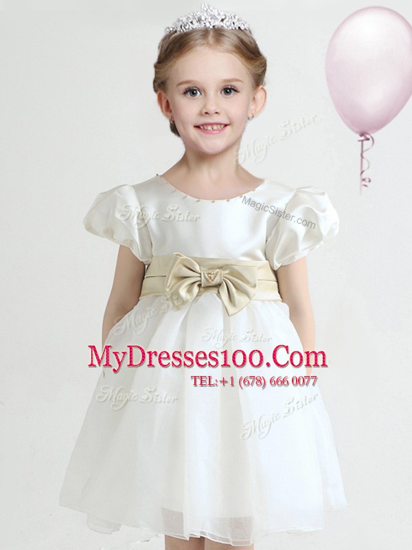 Scoop Bowknot Flower Girl Dress White Zipper Short Sleeves Knee Length