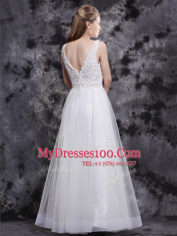 Adorable White V-neck Zipper Beading and Appliques Prom Party Dress Sleeveless