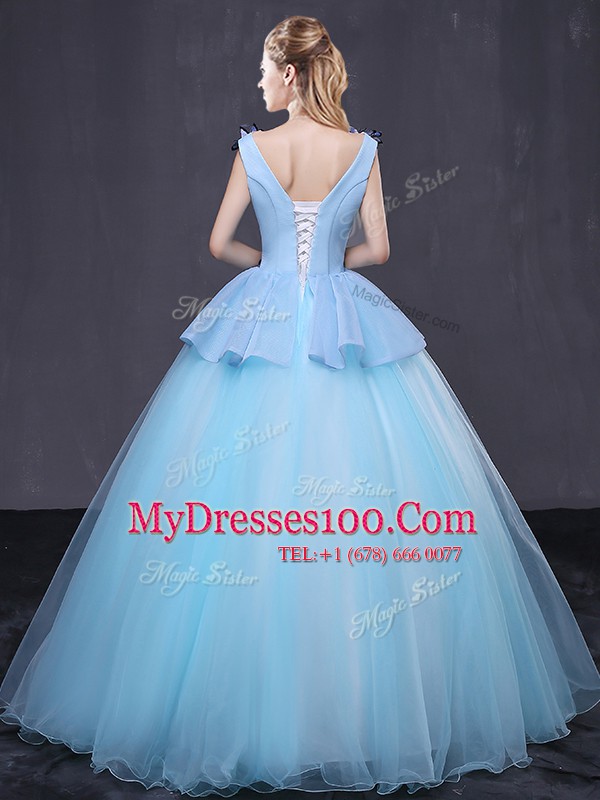 High Class V-neck Sleeveless Tulle Quinceanera Gowns Appliques Lace Up