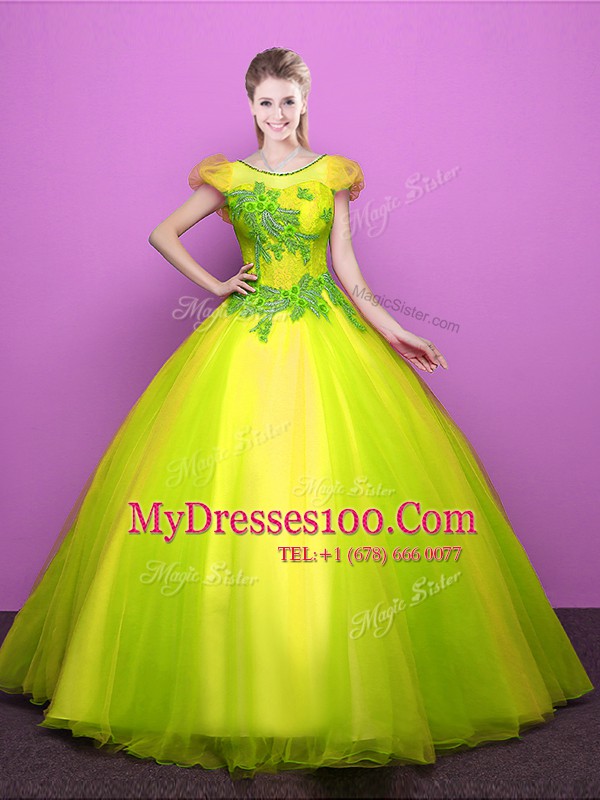 Classical Scoop Floor Length Ball Gowns Short Sleeves Yellow Green Vestidos de Quinceanera Lace Up