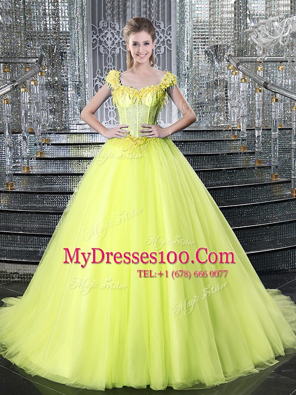 Customized Straps Beading and Appliques Quinceanera Dresses Yellow Lace Up Sleeveless With Brush Train