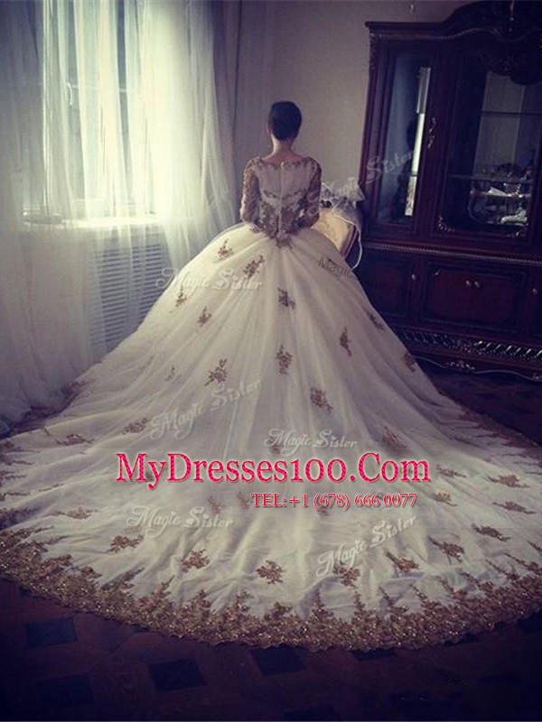 Artistic Scoop Long Sleeves With Train Zipper Quinceanera Gowns White for Military Ball and Sweet 16 and Quinceanera with Appliques Chapel Train