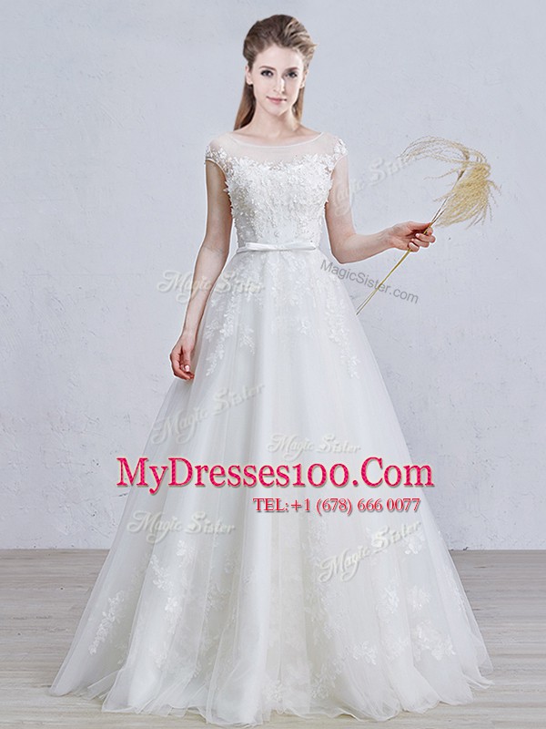 Modern Scoop White Short Sleeves Tulle Lace Up Wedding Gown for Wedding Party