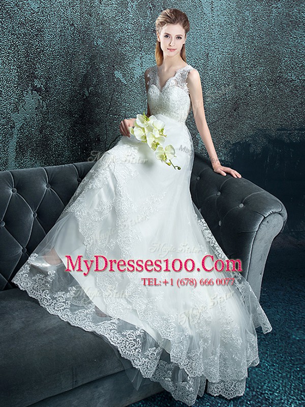 Traditional Sleeveless Tulle With Brush Train Lace Up Wedding Dresses in White with Lace and Appliques