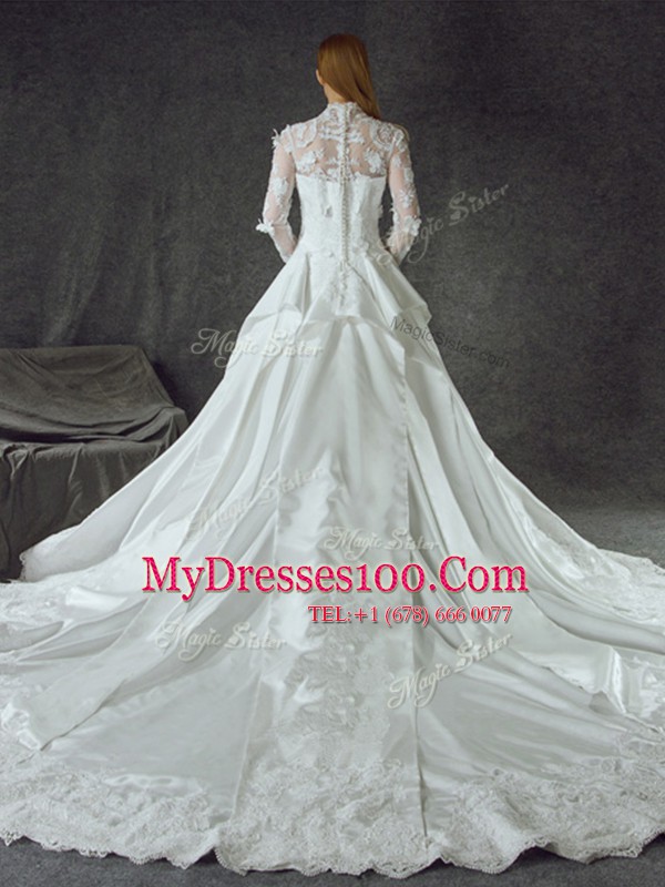 Fine V-neck Long Sleeves Chapel Train Zipper Wedding Dresses White Satin