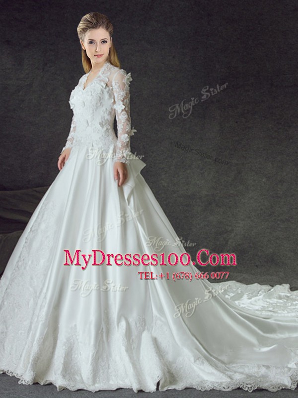 Fine V-neck Long Sleeves Chapel Train Zipper Wedding Dresses White Satin