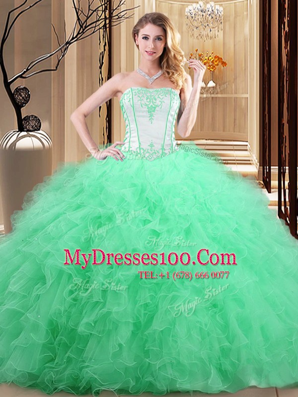 Vintage Floor Length Quinceanera Gowns Tulle Sleeveless Embroidery