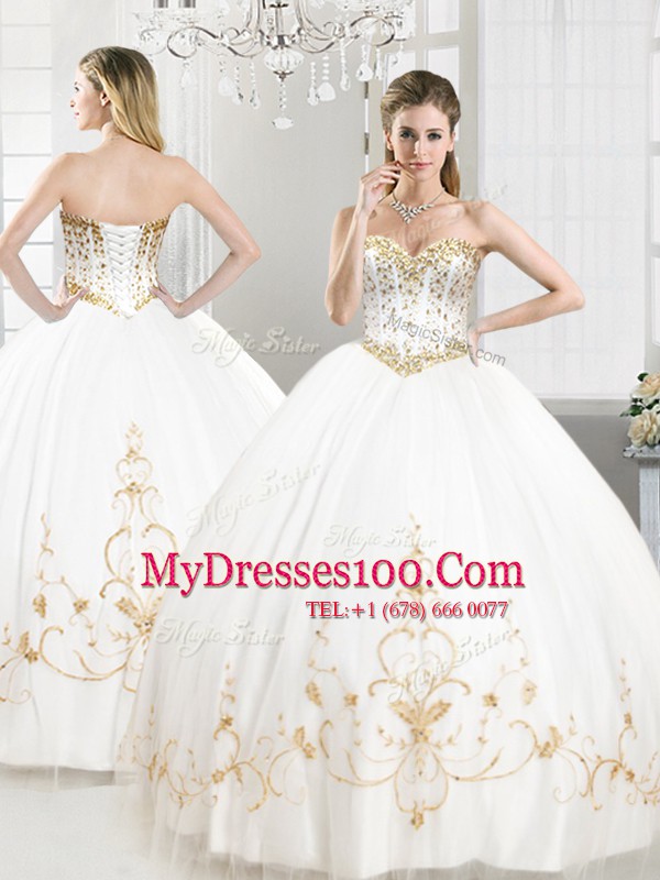 Sleeveless Tulle Floor Length Lace Up Quince Ball Gowns in White with Beading and Appliques