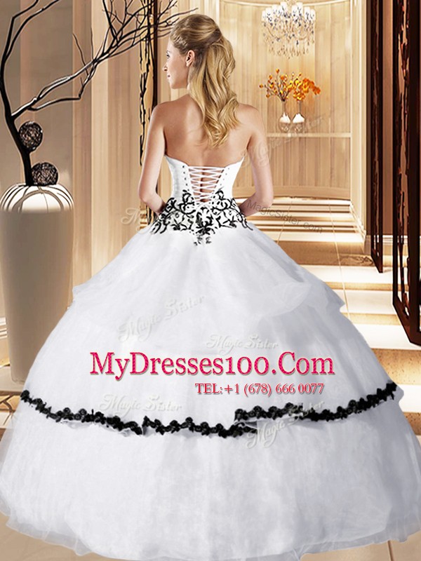 Deluxe Strapless Sleeveless Organza Quinceanera Gowns Appliques and Ruffled Layers Lace Up