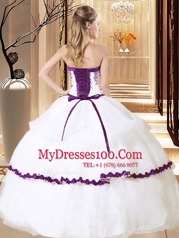 White Sweetheart Neckline Embroidery and Ruffled Layers 15th Birthday Dress Sleeveless Lace Up