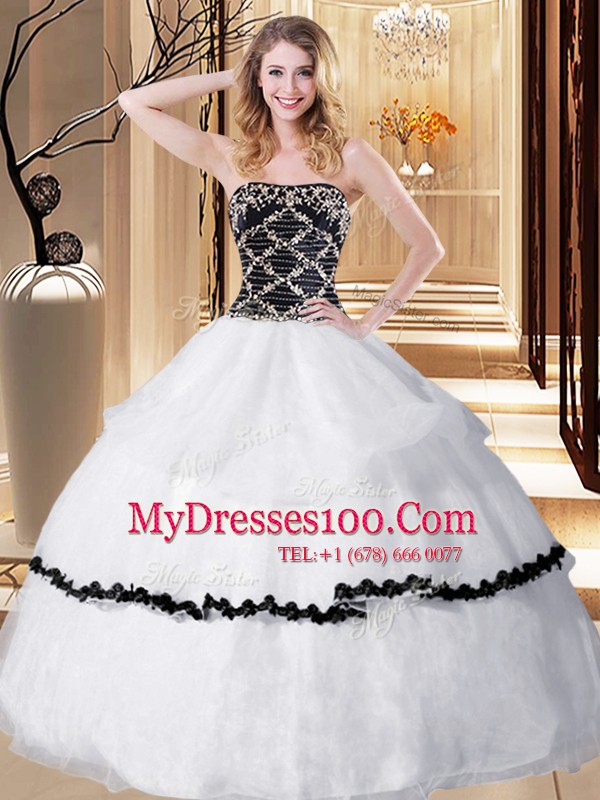 Luxurious Sleeveless Floor Length Beading Lace Up 15 Quinceanera Dress with White